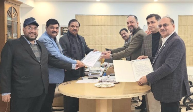 फ्री होल्ड जमीन के लिए सांसद से मिला आईआईए का प्रतिनिधिमंडल