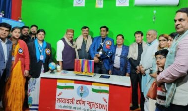 बसंती कवि सम्मेलन का हुआ भव्य आयोजन, शब्दावली दर्पण न्यूज़ चैनल का हुआ उद्घाटन