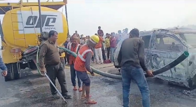 पूर्वांचल एक्सप्रेसवे पर चलती कार में लगी आग, बाल बाल बचे सवार