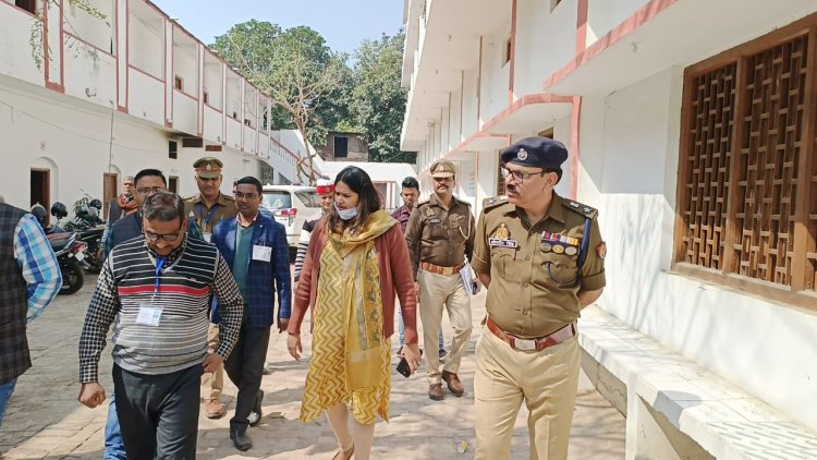 गाजीपुर - पुलिस भर्ती में दूसरे के स्थान पर परीक्षा दे रहे 9 मुन्ना भाई हुए गिरफ्तार