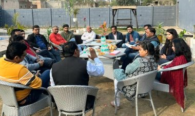 समिति के विस्तार एवम क्षेत्र के विकास कार्यों पर हुई चर्चा