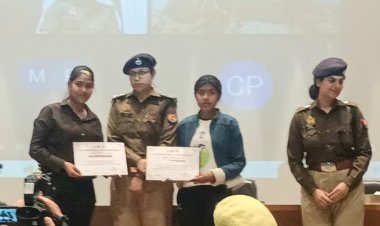 नोएडा पुलिस ने वाईएसएस फाउंडेशन की महिला इकाई को किया सम्मानित
