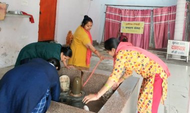दिल्ली के न्यू कोंडली फेस 3 में सामूहिक मंदिर स्वच्छता की गई 