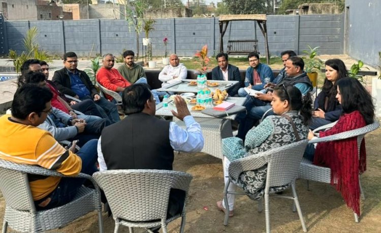 समिति के विस्तार एवम क्षेत्र के विकास कार्यों पर हुई चर्चा