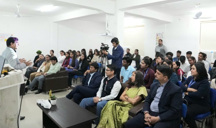 कार्यशाला में विद्यार्थियों रेडियो जिंगल्स बनाने के गुर सीखें 