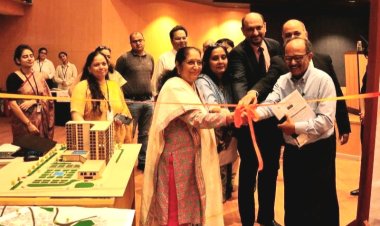 एमिटी विश्वविद्यालय में वार्षिक प्रदर्शनी ‘‘रेक ए+पी’’ का आयोजन