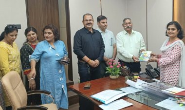 सेक्टर 51 की समस्याओं के निवारण हेतु एसीईओ वंदना त्रिपाठी से की मुलाकात