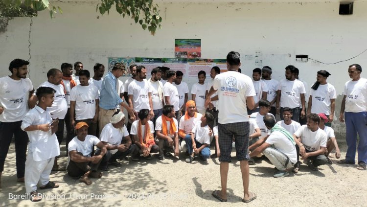 कूड़े का ढेर बन चुकी गोमती नदी तट को दे दिया सुंदर रूप 