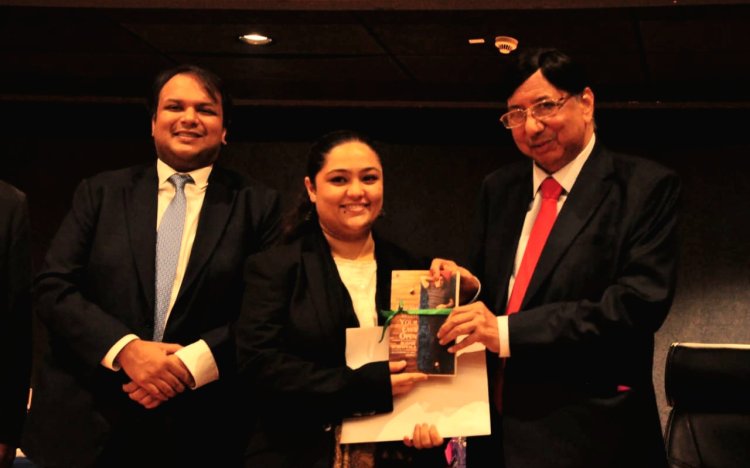 एमिटी में समापन समारोह के दौरान 750 से अधिक कानून स्नातक छात्रों को प्रमाण पत्र प्रदान किये गए 