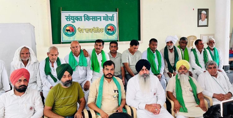 किसानों ने नारनौंद तहसील में प्रशासन के खिलाफ करी नारेबाजी, मांगें पूरी न होने पर बड़े आंदोलन की दी चेतावनी