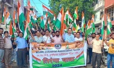 हाथ में तिरंगा और जुबां पर देशप्रेम का संदेश लेकर निकाली तिरंगा यात्रा - सुरेंद्र सिंह नाहटा