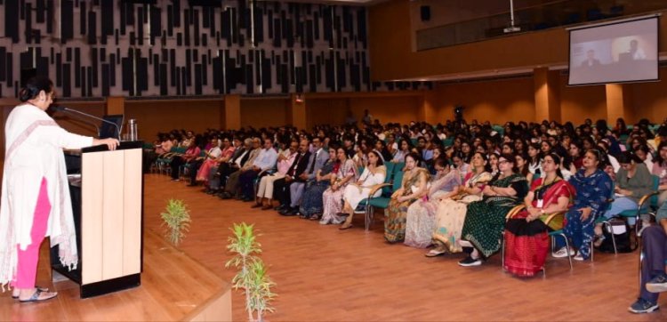 एमिटी विश्वविद्यालय के चांसलर डा अतुल चौहान ने किया नवप्रवेशित स्नातकोत्तर छात्रों का स्वागत