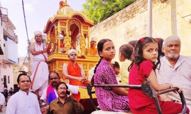 बागपत के सिसाना में हजारों साल पुराने जैन मन्दिर में निकाली वार्षिक रथयात्रा