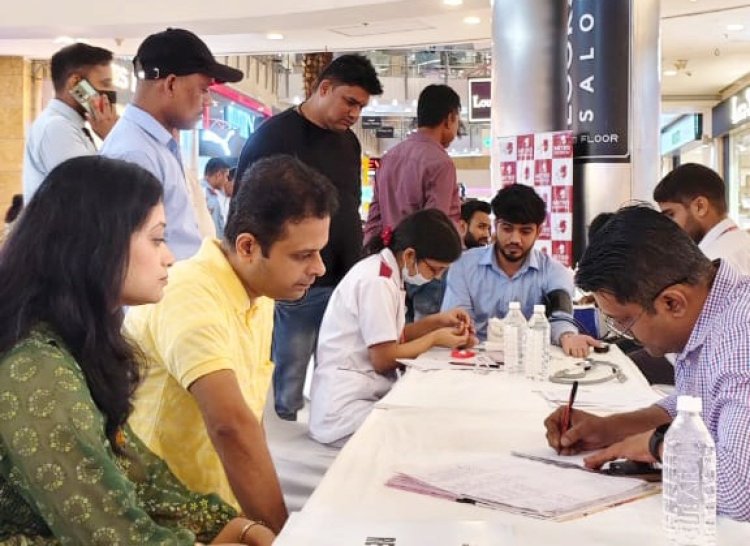 जीआईपी मॉल में विश्व हृदय दिवस पर लगाया गया निशुल्क स्वास्थ जांच शिविर