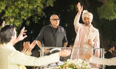 इंडियन मेन्स वियर ब्रांड 'तस्वा' के 'बारात बाय तस्वा' में रणबीर कपूर उतरे रैम्प पर