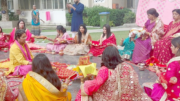अखंड सौभाग्यवती का त्योहार करवा चौथ जे एम फ्लोरेंस की सुहागिनों ने बड़े ही धूमधाम से मनाया