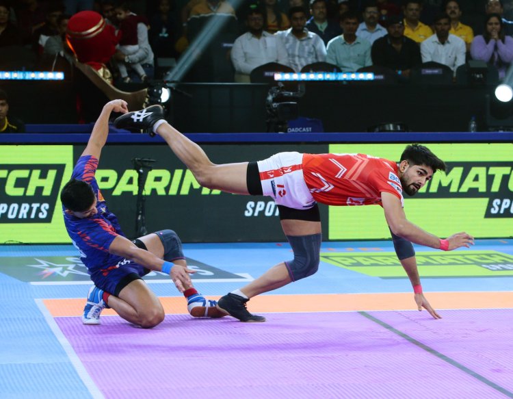 पीकेएल-11: अंतिम रेड तक के रोमांच में दबंग दिल्ली और गुजरात जाएंट्स ने खेला सीजन का छठा टाई