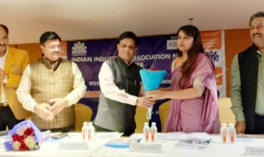 आईआईए नोएडा चैप्टर की जनरल बिजनेस मीट में दी गई उद्योगों संबंधित सरकारी योजनाओं की जानकारी