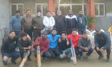 सेक्टर 11 आरडब्ल्यूए ने कराया क्रिकेट टूर्नामेंट का आयोजन  