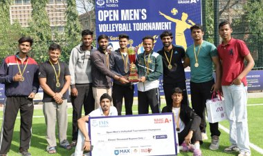 आर्यन क्लब ने तीन दिवसीय वॉलीबॉल टूर्नामेंट का जीता खिताब