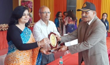 पुष्प प्रदर्शनी 2025 में 21वीं ट्रॉफी प्राप्त की शहीद स्मारक उद्यान ने 