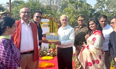 पूर्व मुख्य सचिव दुर्गा शंकर मिश्रा ने नोएडा फ्लावर शो में अनूठी सांस्कृतिक पहल की सराहना की