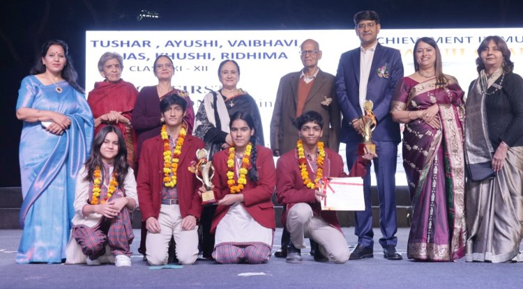 सरला चोपड़ा डीएवी पब्लिक स्कूल में मनाया गया वार्षिकोत्सव ‘विविधा’