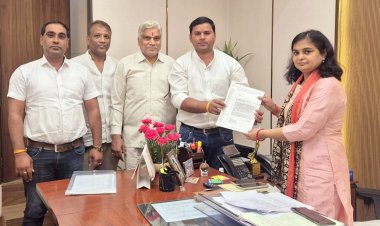 सेक्टर-117 में प्रस्तावित डंपिंग यार्ड के विरोध में CEO व ACEO से मिला RWA-117 का प्रतिनिधिमंडल