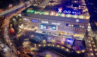 Bengaluru Witnesses Record Breaking Gathering as Rocking Star Yash Unveils the Trailer of Manada Kadalu at Lulu Mall