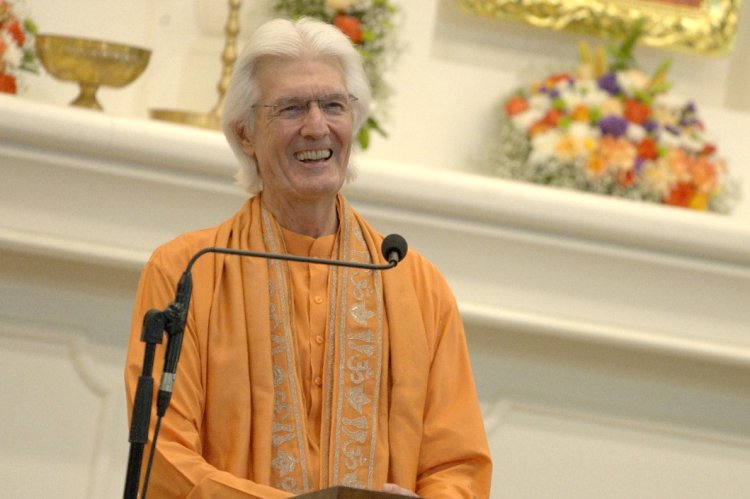 ध्यान के माध्यम से अपनी दिव्य क्षमता को जागृत करें - स्वामी चिदानन्द गिरि