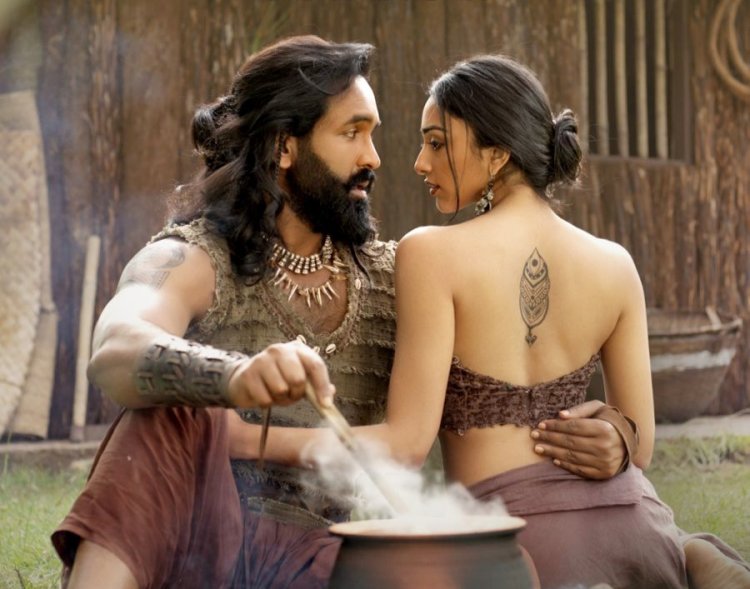 शान द्वारा गाए गए 'कनप्पा' के 'लव सॉन्ग' में विष्णु मांचू और प्रीति मुखुनधन की केमिस्ट्री जगमगाती है