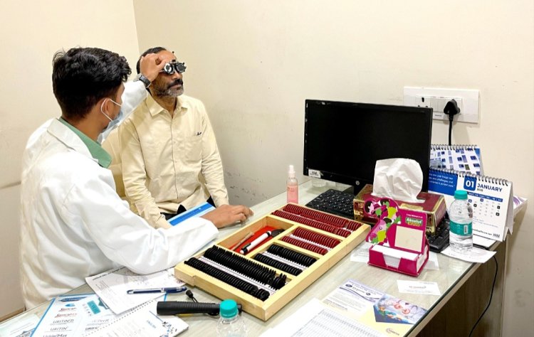 क्लियरमेडी हॉस्पिटल, नैनतारा आई सेंटर और अक्यूविजन द्वारा नोएडा में मल्टी-स्पेशियलिटी हेल्थ कैंप का आयोजन