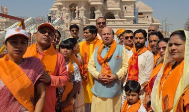 अयोध्या राम मंदिर द्वार पर कश्मीर में मारे गए हिंदुओं की हत्याओं पर विरोध प्रदर्शन: डॉ जौली