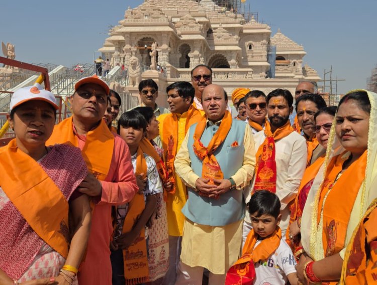 अयोध्या राम मंदिर द्वार पर कश्मीर में मारे गए हिंदुओं की हत्याओं पर विरोध प्रदर्शन: डॉ जौली