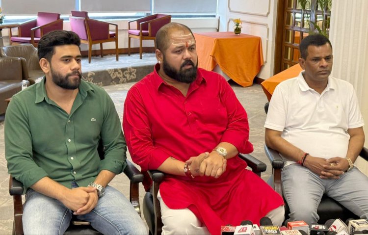 दिल्ली के सातों कैबिनेट मंत्री, सातो सांसद एवं मुख्यमंत्री लेंगे परम पूज्य पंडित प्रदीप मिश्रा से आशीर्वाद