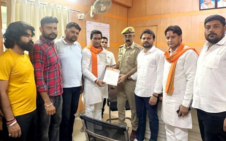 मौलाना तोकिर रजा के ऊपर हो देशद्रोही का मुकदमा दर्ज - वेद नागर