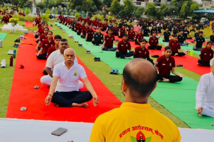 प्रयाग आरोग्यम केन्द्र ने लखनऊ के 105 स्थानों पर लगाए योग शिविर, लगभग एक लाख लोगों को कराया योगाभ्यास 