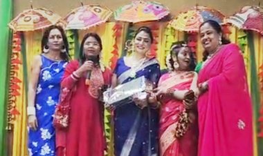 सेक्टर 122 में तीज के त्योहार पर दिखाई दी शृंगार, प्रेम और भक्ति की मिसाल