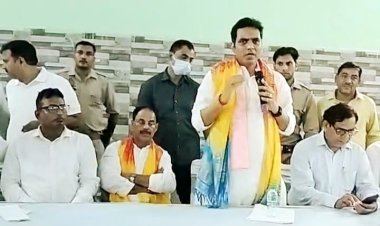 ग्राम रघुनाथपुर की मूलभूत समस्याओं और सुरक्षा संबंधी मुद्दों के समाधान हेतु सौंपा ज्ञापन