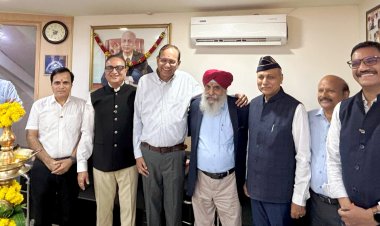 Sundaram Finance Celebrates 25 Years of Service at New Delhi - Punjabi Bagh branch