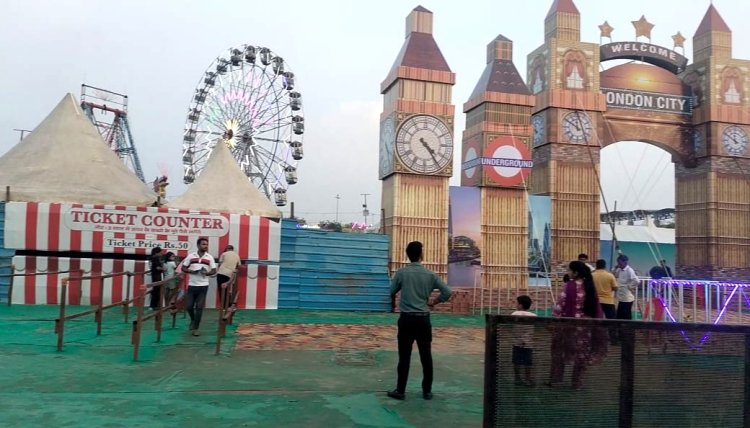 नोएडा स्टेडियम में लगा तीज एवं रक्षाबंधन मेला, जलपरी आकर्षण का केन्द्र