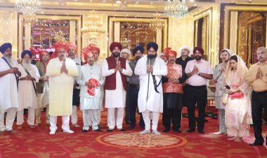 नोएडा पंजाबी समाज ने शपथ ग्रहण समारोह में दिखाई पंजाबी समाज की एकजुटता
