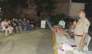 सोसाइटी मे सुरक्षा और साइबर क्राइम पर निवासीयो को किया जागरूक