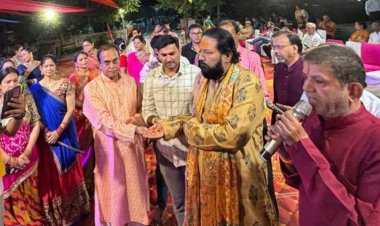 रजत विहार में दुर्गा अष्टमी उत्सव और गरबा-डांडिया-'सिंदूर' और शस्त्र पूजन का कार्यक्रम हुआ