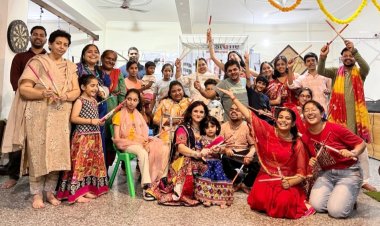 फर्स्टवन रिहैब फाउंडेशन के दिव्यांग बच्चों ने माता की चौकी और गरबा से मचाई धूम