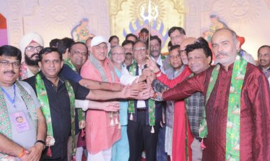 उत्तर प्रदेश उद्योग व्यापार मंडल टीम का श्री सनातन धर्म रामलीला समिति ने किया सम्मान