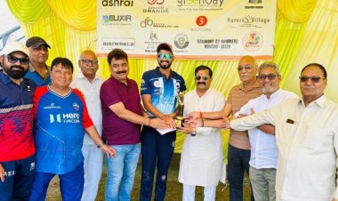 एन आर एफ इलेवन ने रोमांचक मुकाबले में नोएडा वारियर्स को 2 रनों से हराया
