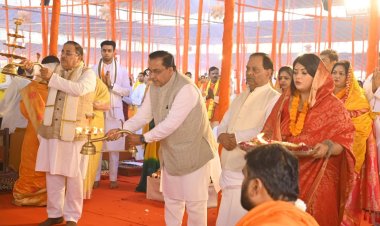 108 कुंडों में सामूहिक आहुतियों के साथ जन-कल्याण की प्रार्थना हेतु हुआ विशिष्ट यज्ञ
