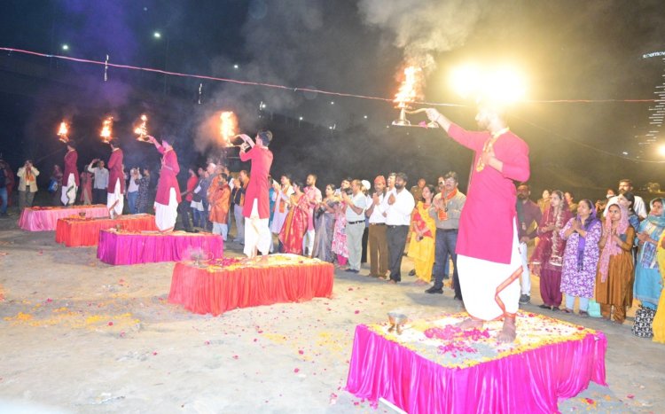 यमुना पुनरुद्धार - स्वच्छता, पवित्रता और संस्कृति का संदेश गूंजा नोएडा में