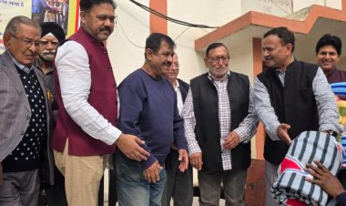 लक्ष्मी नारायण मंदिर ने जरूरतमंदो को बाँटे 1000 कंबल और गर्म कपड़े